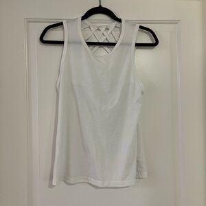 Xersion white crisscross tank top